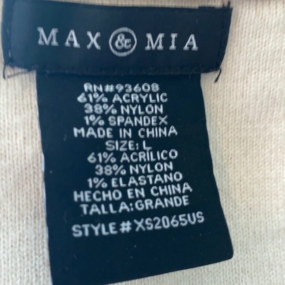 Pull over sweater - Picture 2 of 2